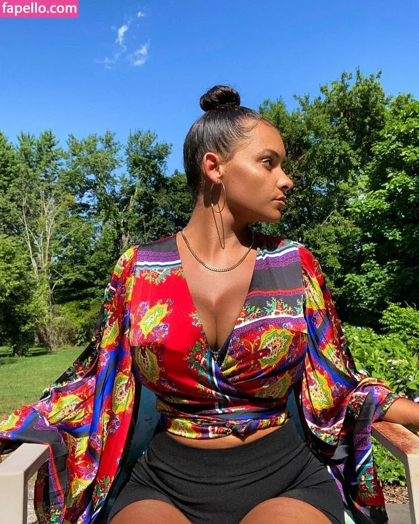 Nicole A Foster Onlyfans Photo Gallery 