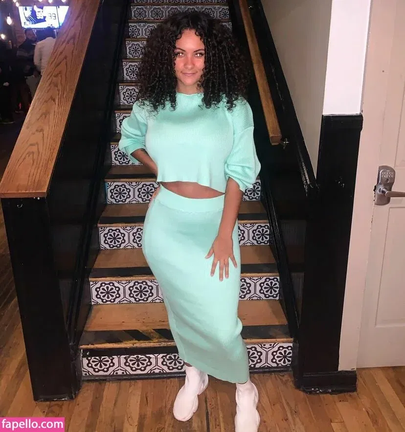 Nicole A Foster Onlyfans Photo Gallery 