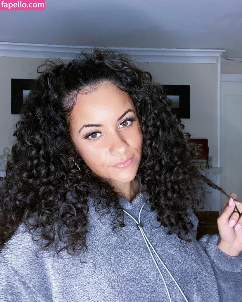 Nicole A Foster Onlyfans Photo Gallery 