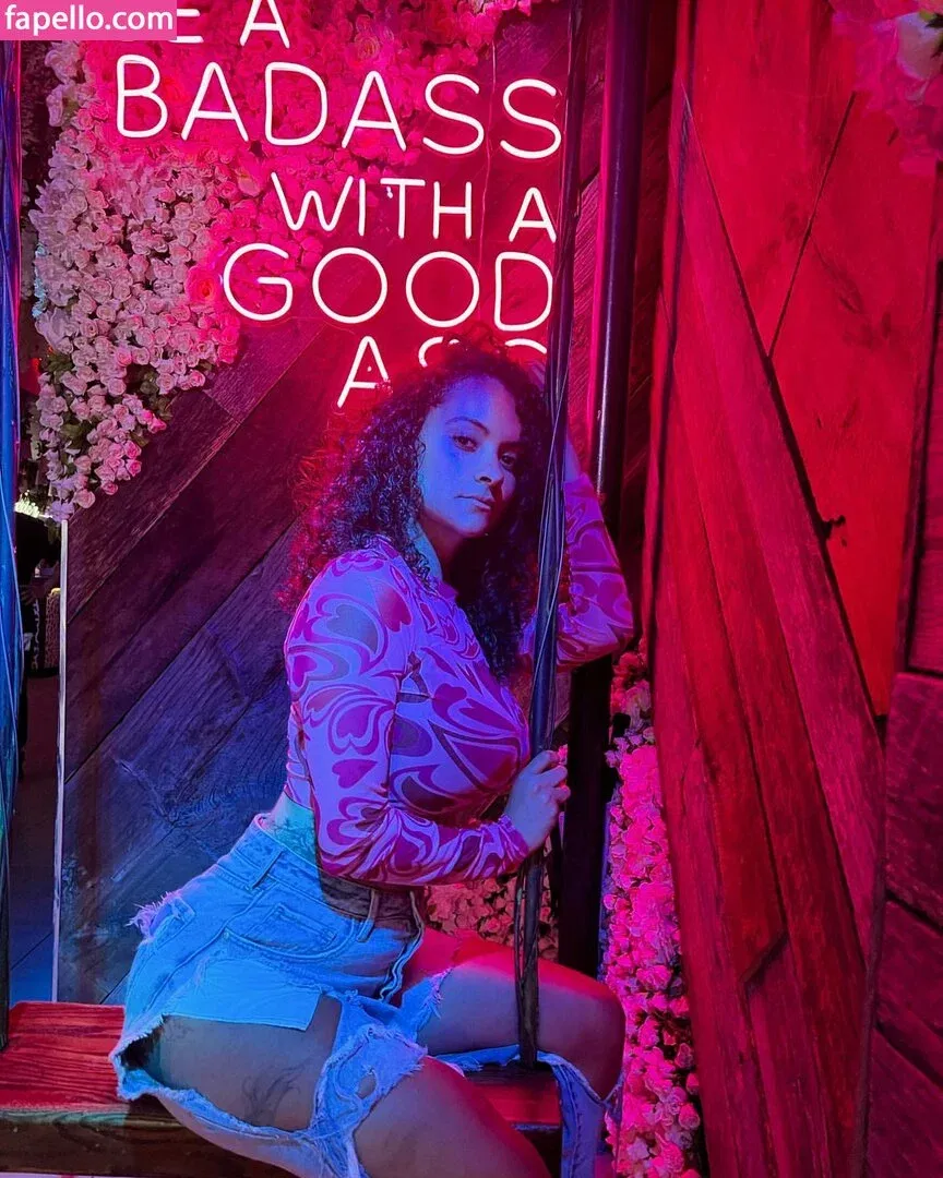 Nicole A Foster Onlyfans Photo Gallery 