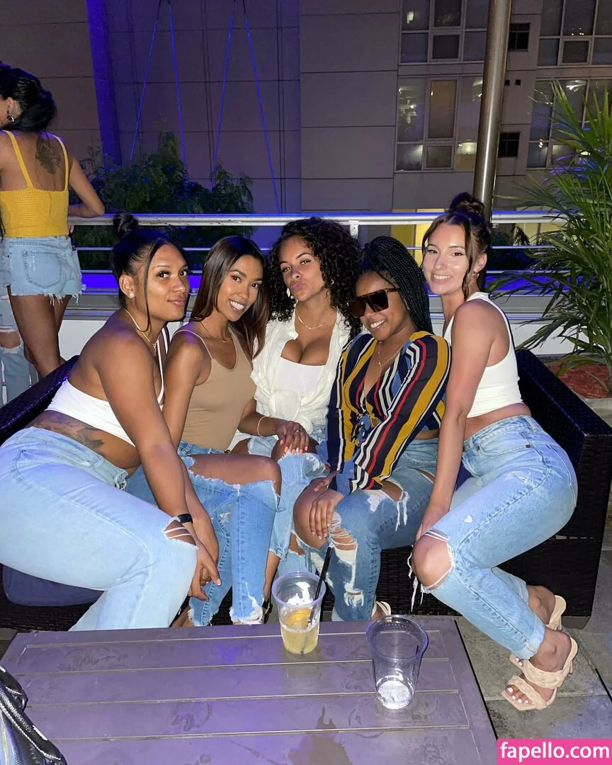 Nicole A Foster Onlyfans Photo Gallery 