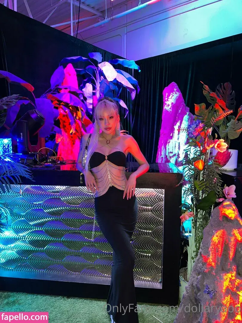 dollaryaoo Onlyfans Photo Gallery 