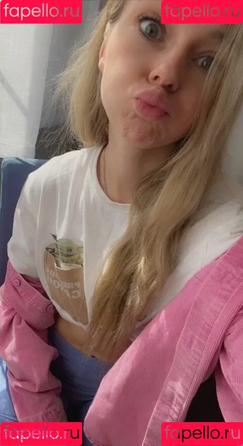 SmileyDani Onlyfans Photo Gallery 