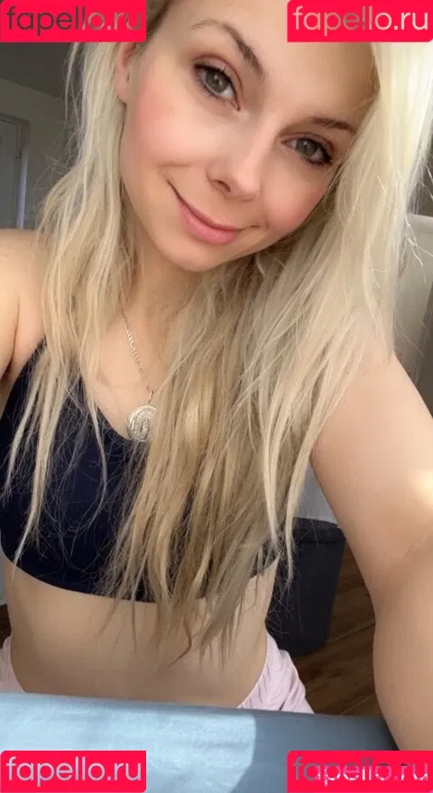 SmileyDani Onlyfans Photo Gallery 