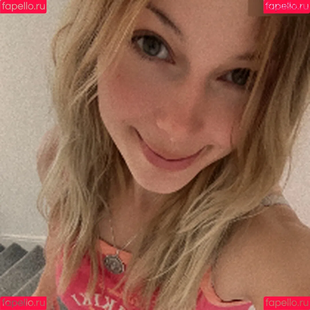 SmileyDani Onlyfans Photo Gallery 