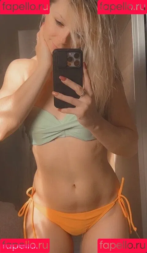 SmileyDani Onlyfans Photo Gallery 