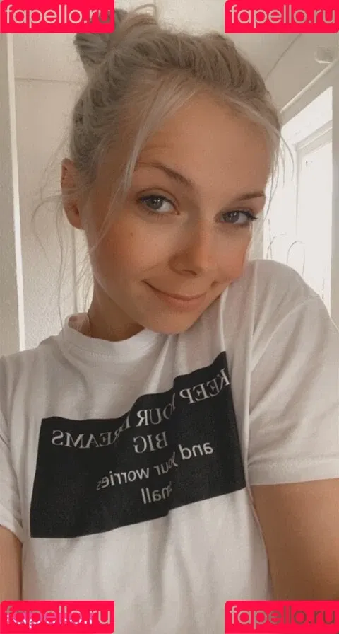 SmileyDani Onlyfans Photo Gallery 