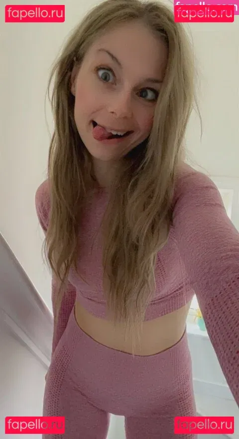 SmileyDani Onlyfans Photo Gallery 