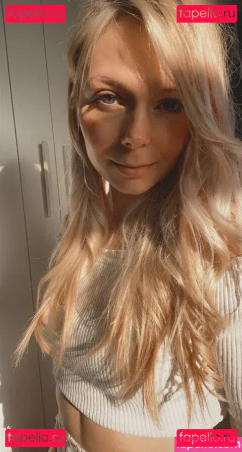 SmileyDani Onlyfans Photo Gallery 