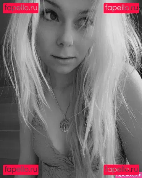 SmileyDani Onlyfans Photo Gallery 