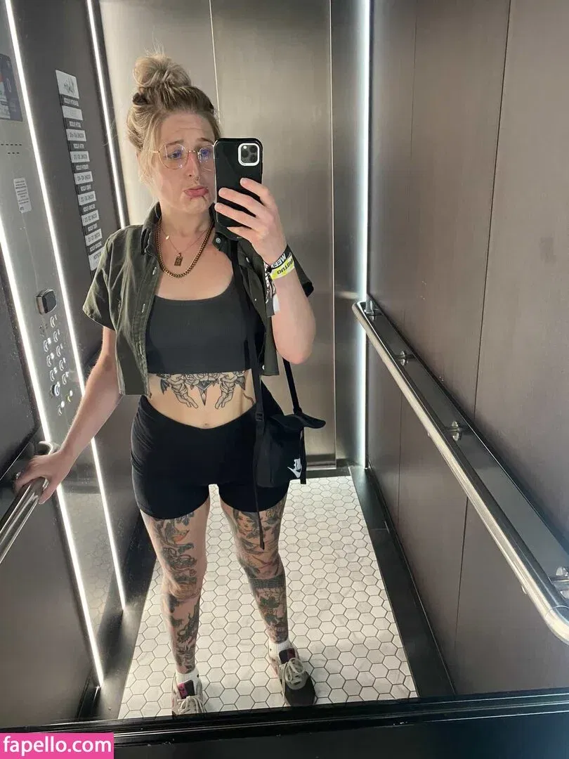 Riley Beth Onlyfans Photo Gallery 