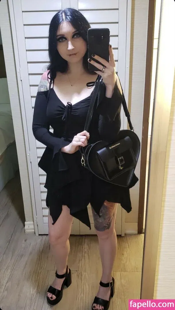 Frozensorrow604 Onlyfans Photo Gallery 