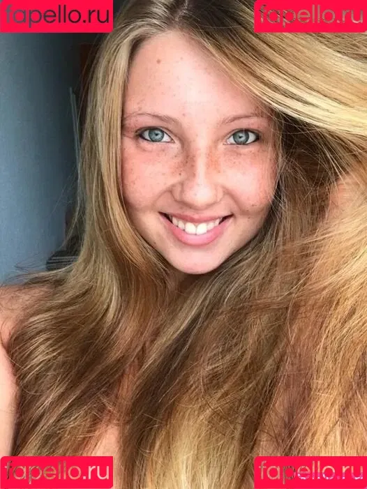 CaroCream Onlyfans Photo Gallery 