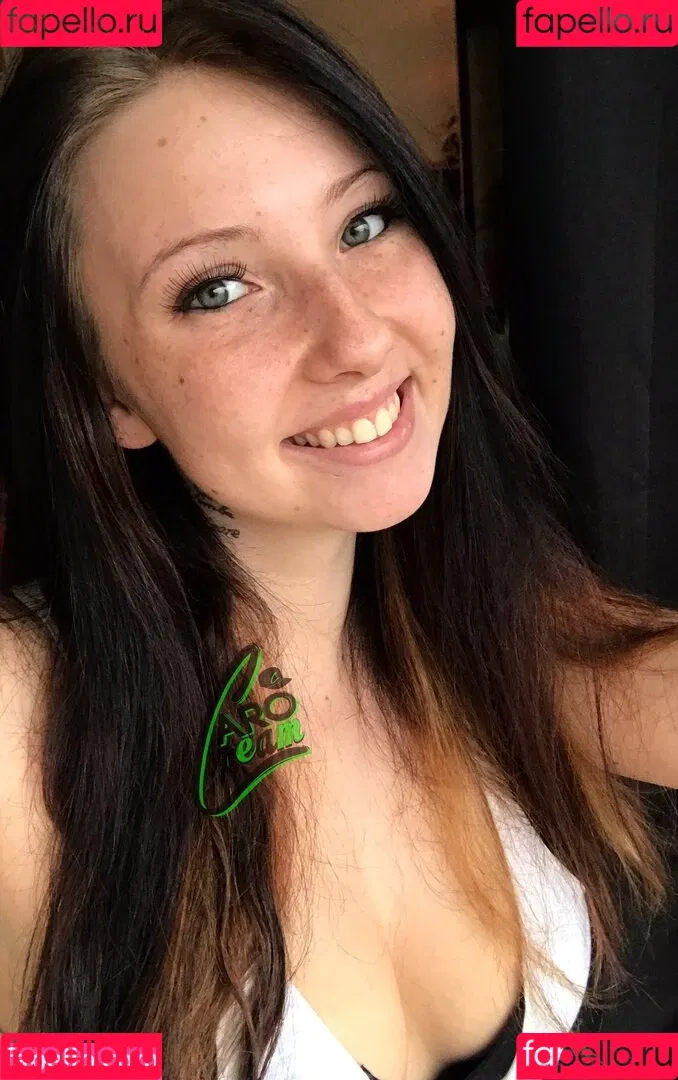 CaroCream Onlyfans Photo Gallery 