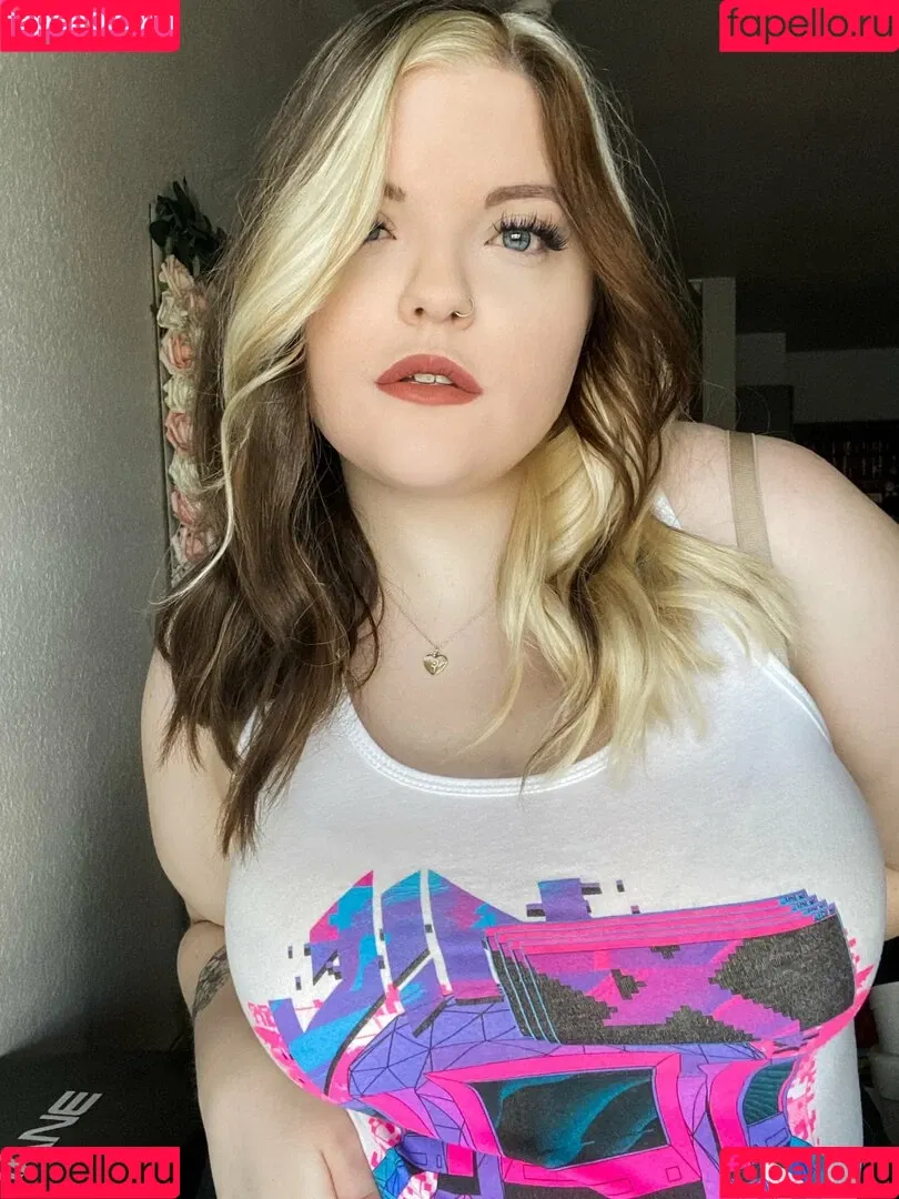 Meg Kaylee Onlyfans Photo Gallery 