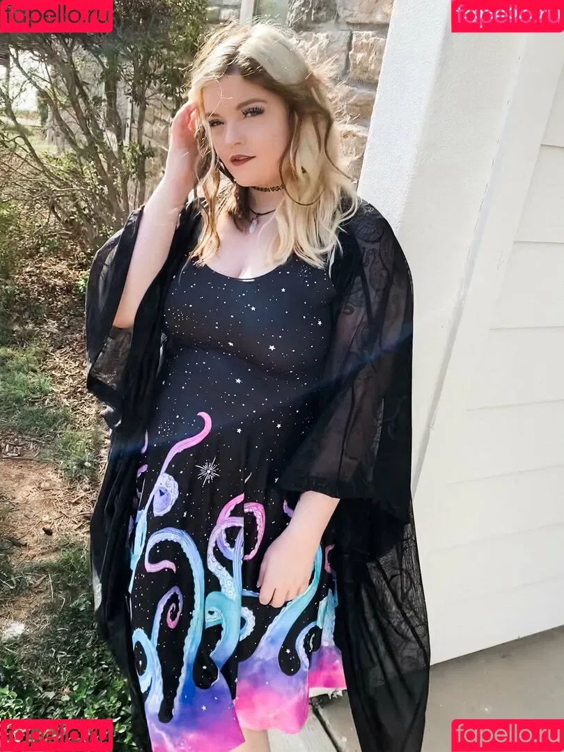 Meg Kaylee Onlyfans Photo Gallery 
