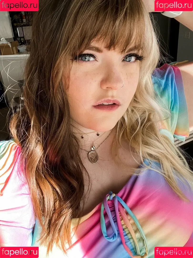 Meg Kaylee Onlyfans Photo Gallery 