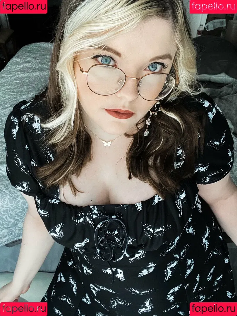 Meg Kaylee Onlyfans Photo Gallery 