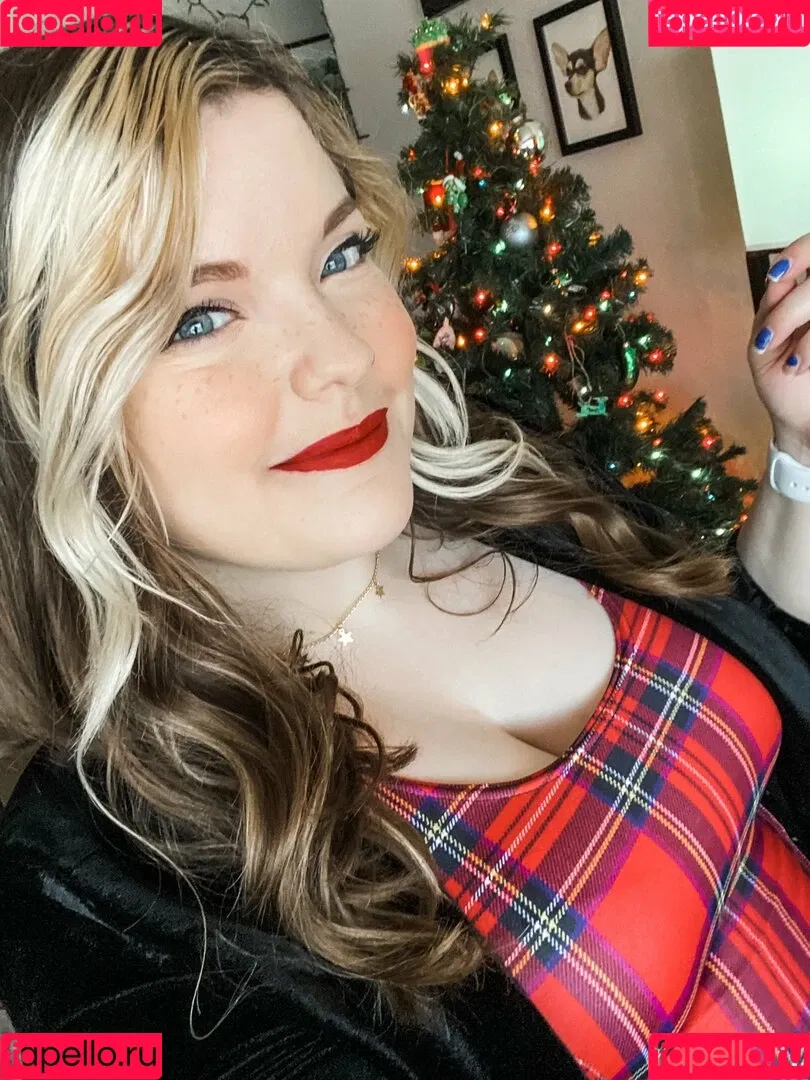 Meg Kaylee Onlyfans Photo Gallery 