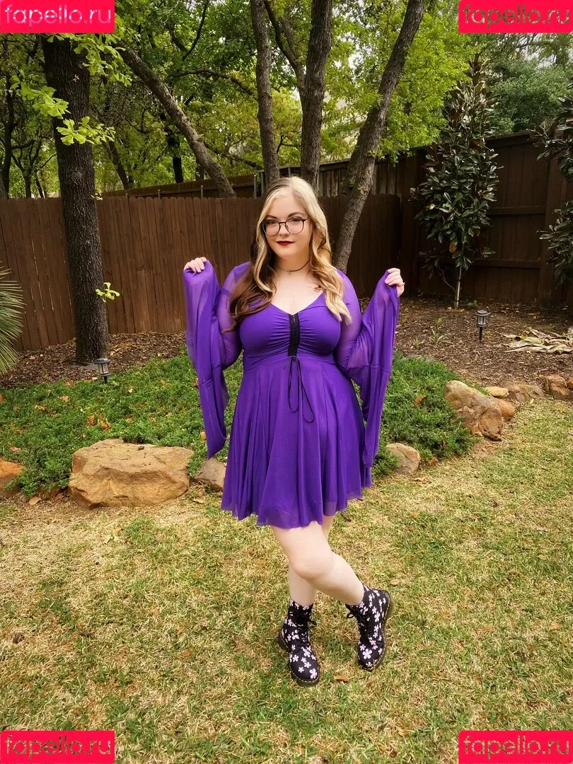 Meg Kaylee Onlyfans Photo Gallery 