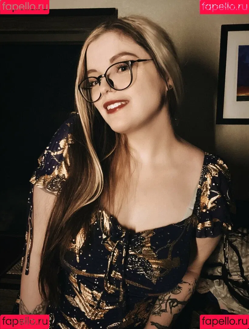 Meg Kaylee Onlyfans Photo Gallery 