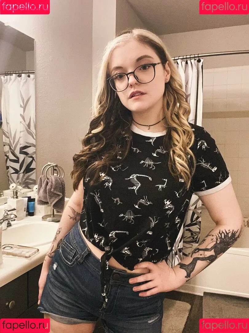 Meg Kaylee Onlyfans Photo Gallery 