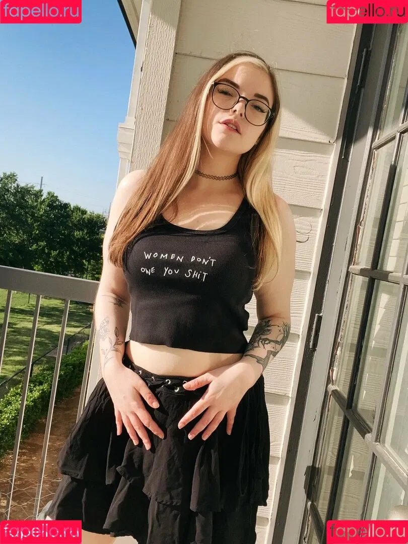 Meg Kaylee Onlyfans Photo Gallery 
