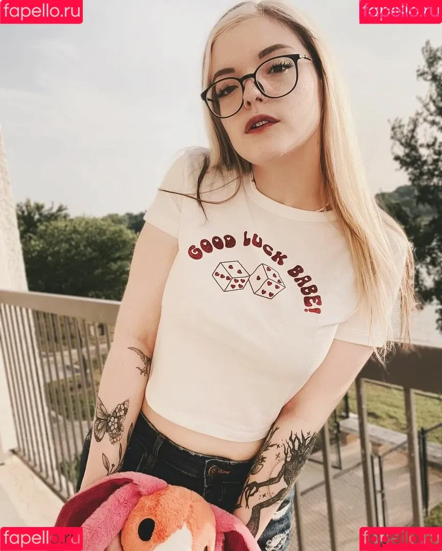 Meg Kaylee Onlyfans Photo Gallery 
