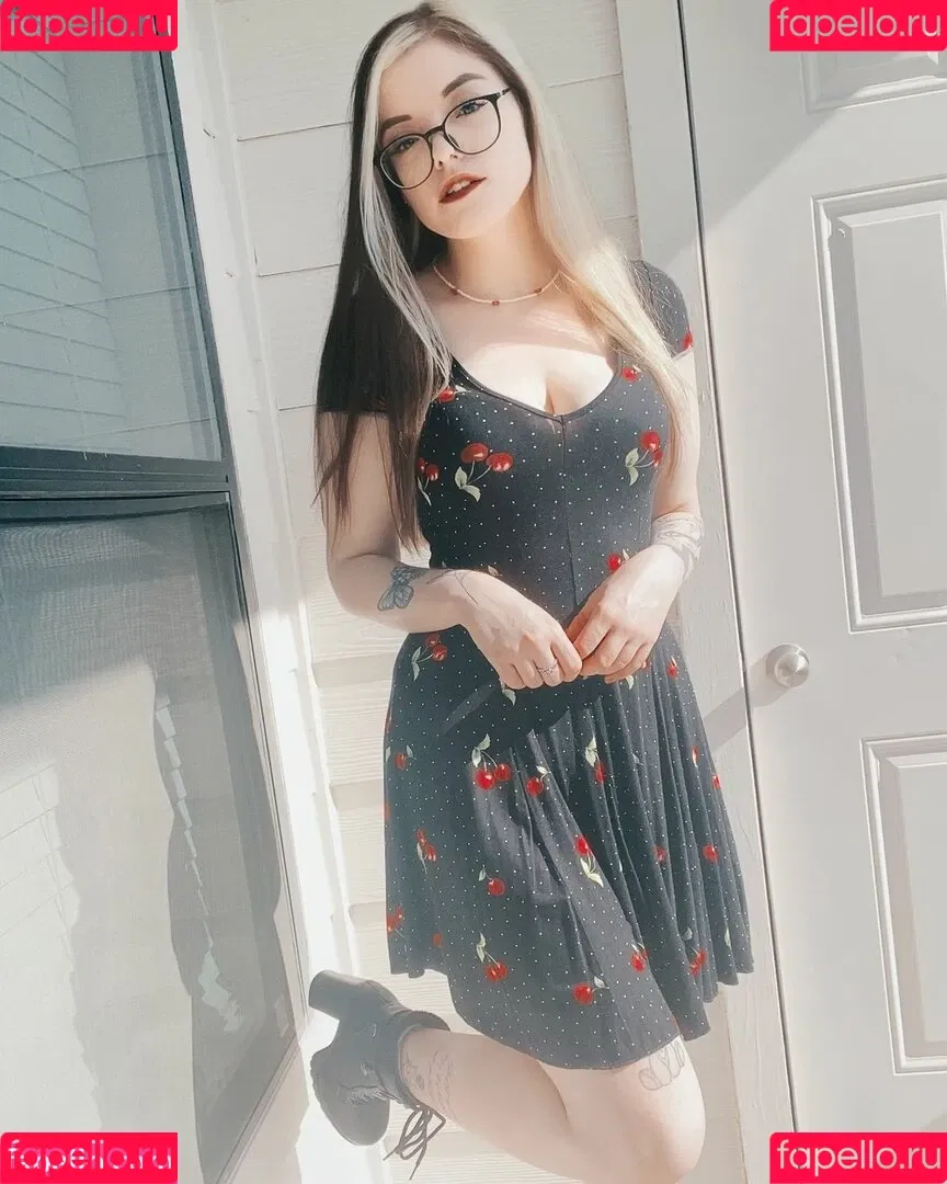 Meg Kaylee Onlyfans Photo Gallery 