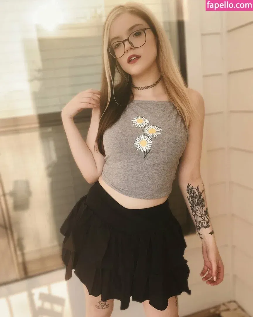 Meg Kaylee Onlyfans Photo Gallery 