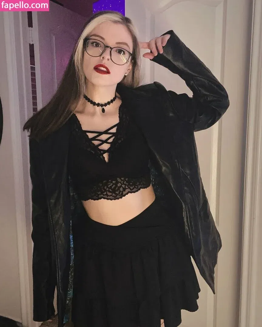 Meg Kaylee Onlyfans Photo Gallery 