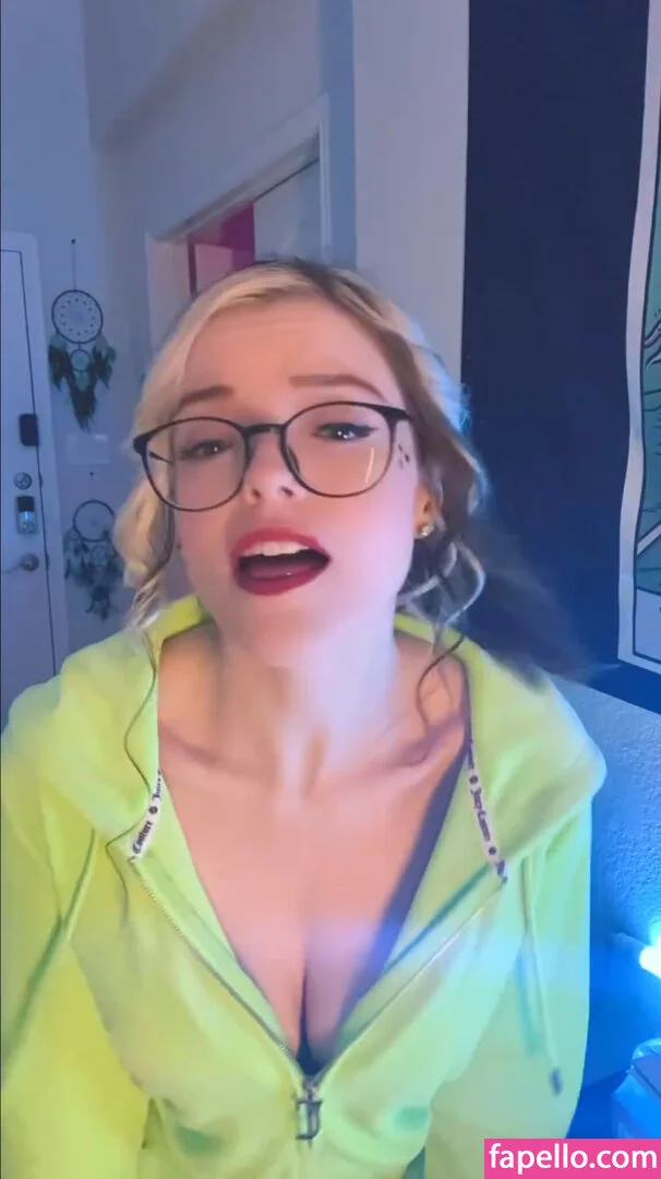 Meg Kaylee Onlyfans Photo Gallery 