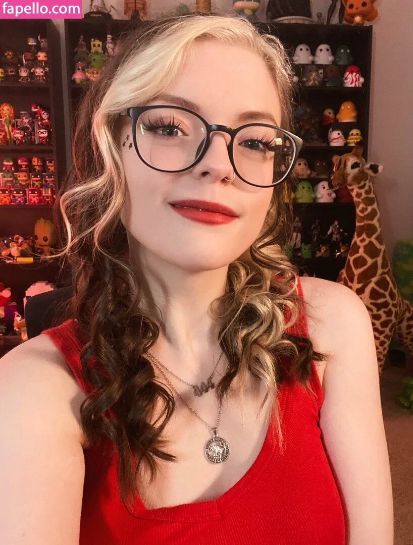 Meg Kaylee Onlyfans Photo Gallery 