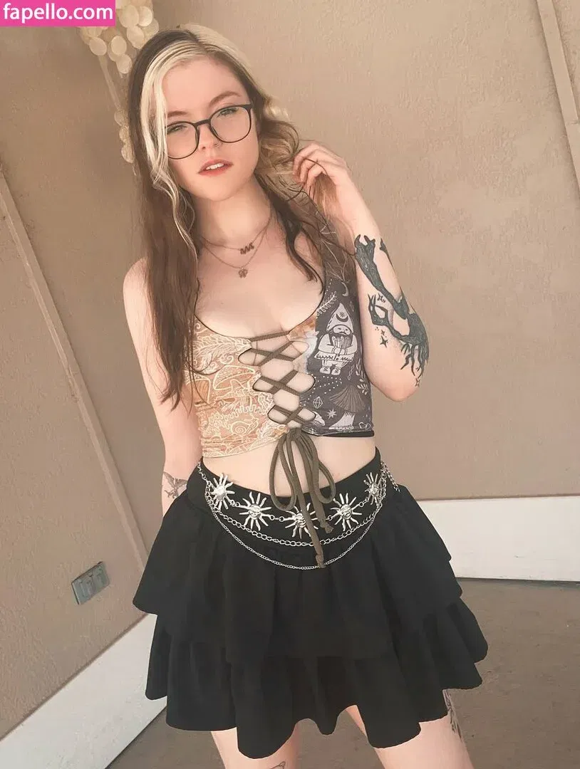 Meg Kaylee Onlyfans Photo Gallery 