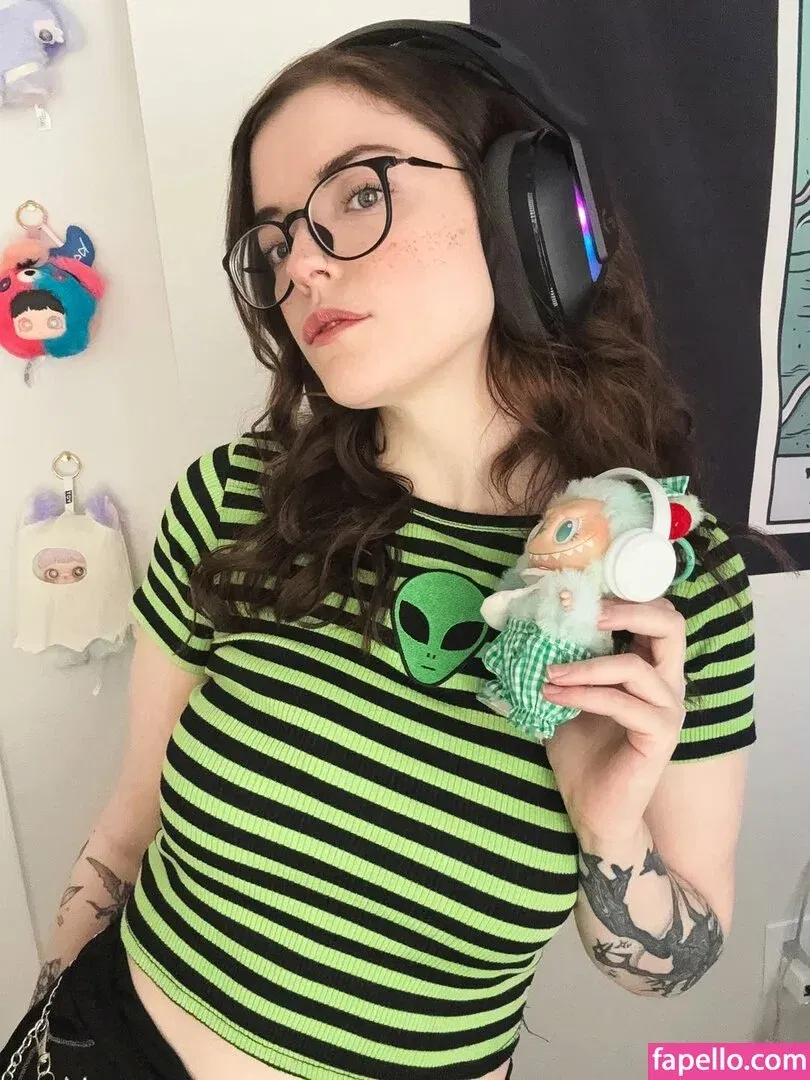 Meg Kaylee Onlyfans Photo Gallery 