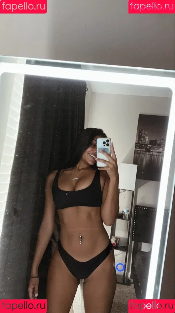Sana Shah Onlyfans Photo Gallery 