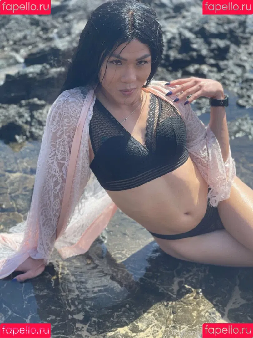 ts_lilyuw88 Onlyfans Photo Gallery 