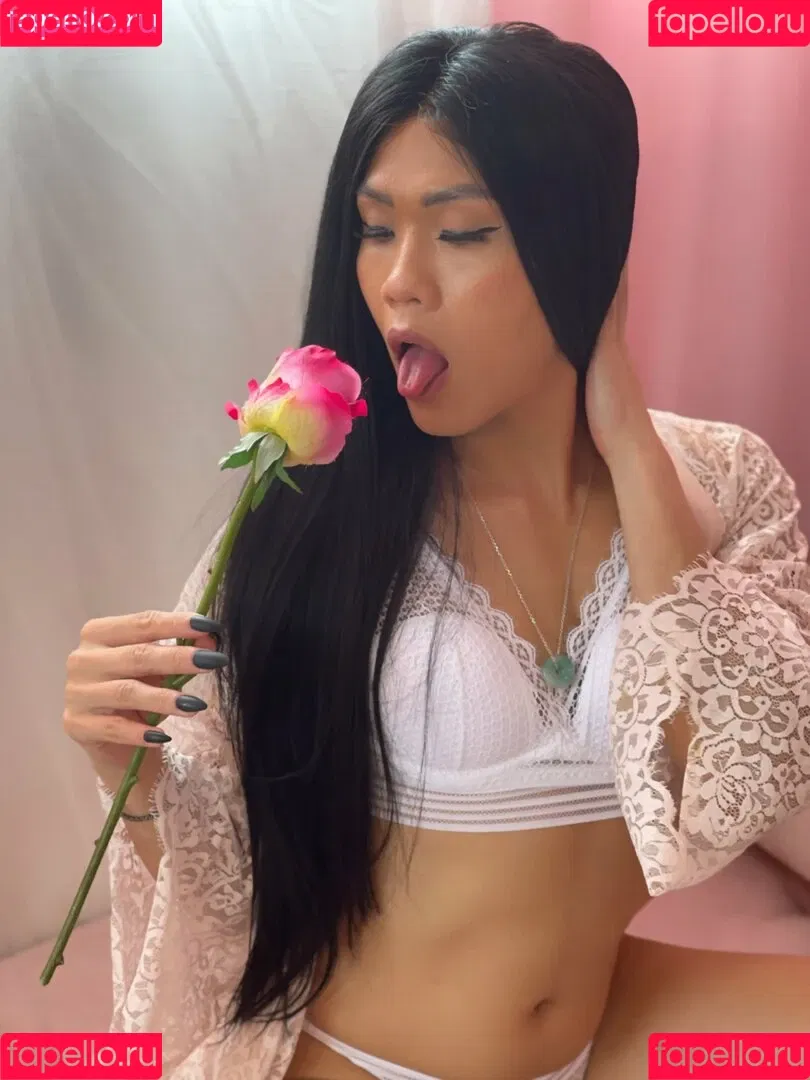 ts_lilyuw88 Onlyfans Photo Gallery 