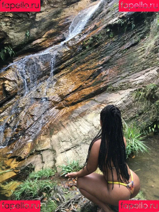 Sra. Brandão Onlyfans Photo Gallery 
