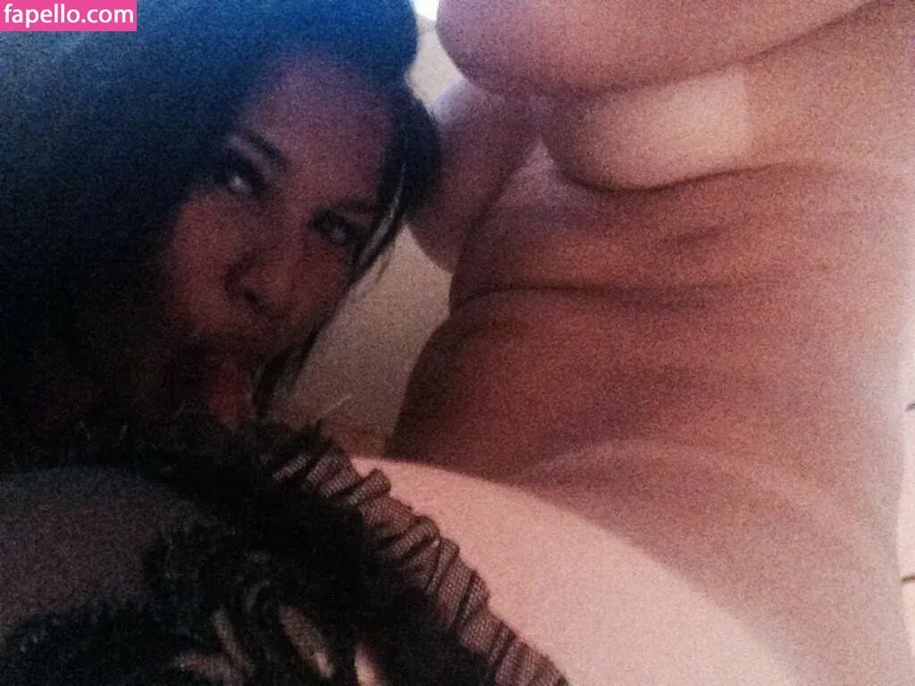 Sra. Brandão Onlyfans Photo Gallery 