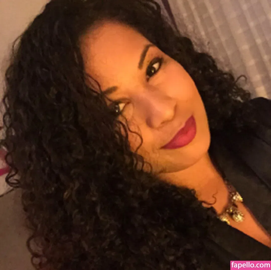 Sra. Brandão Onlyfans Photo Gallery 