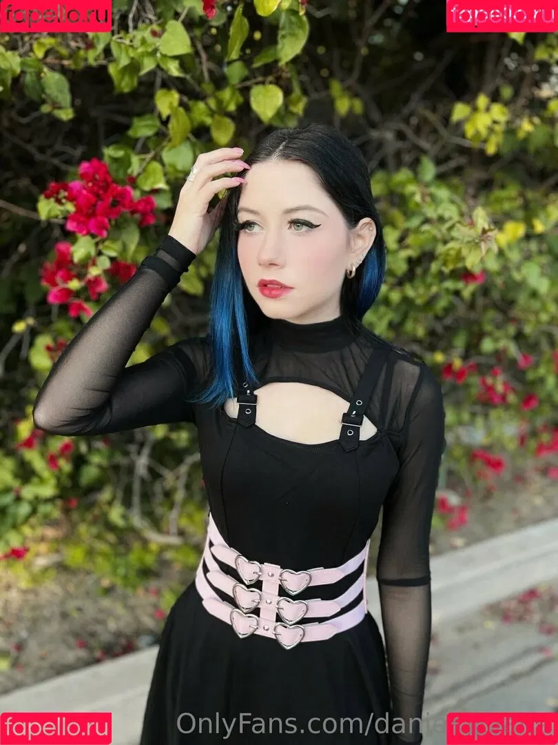 daniellaclaire Onlyfans Photo Gallery 