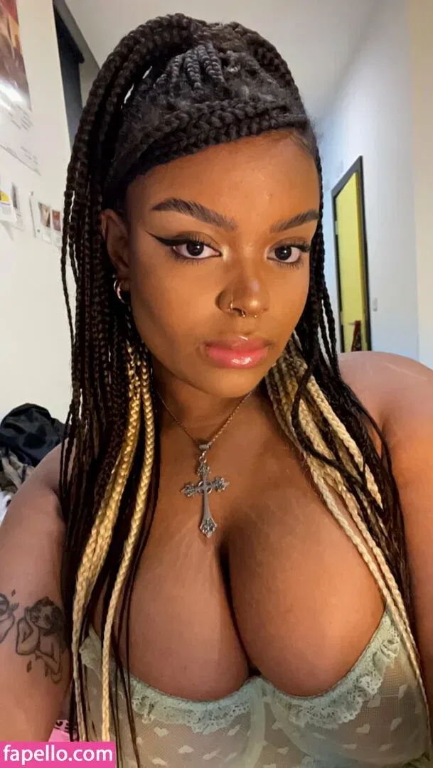 Hell0kittyevie Onlyfans Photo Gallery 