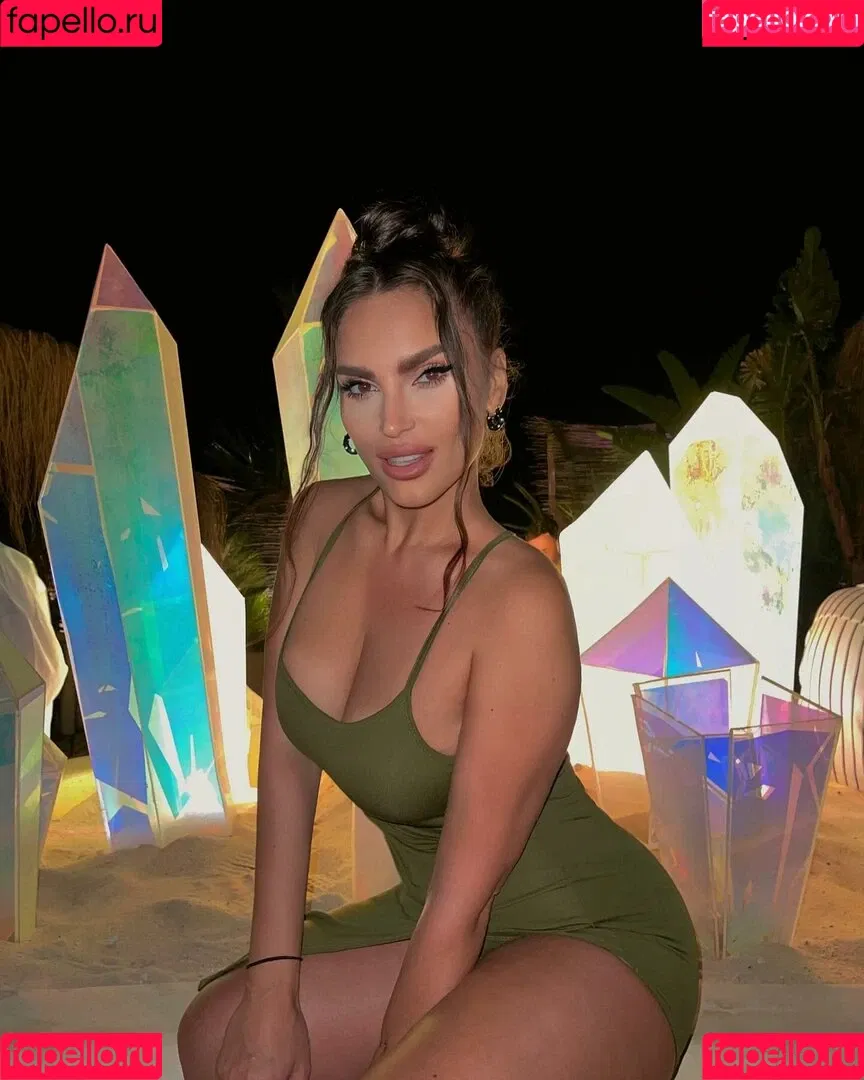 suna Onlyfans Photo Gallery 