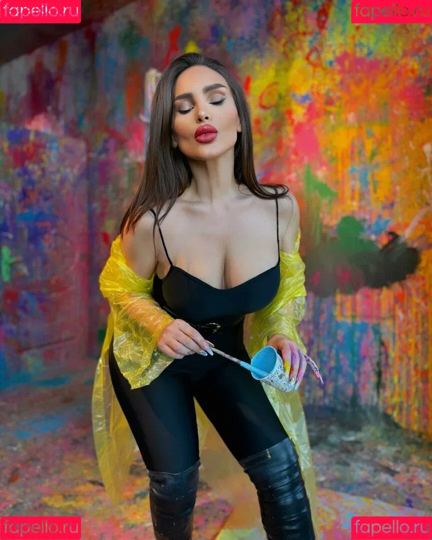 suna Onlyfans Photo Gallery 