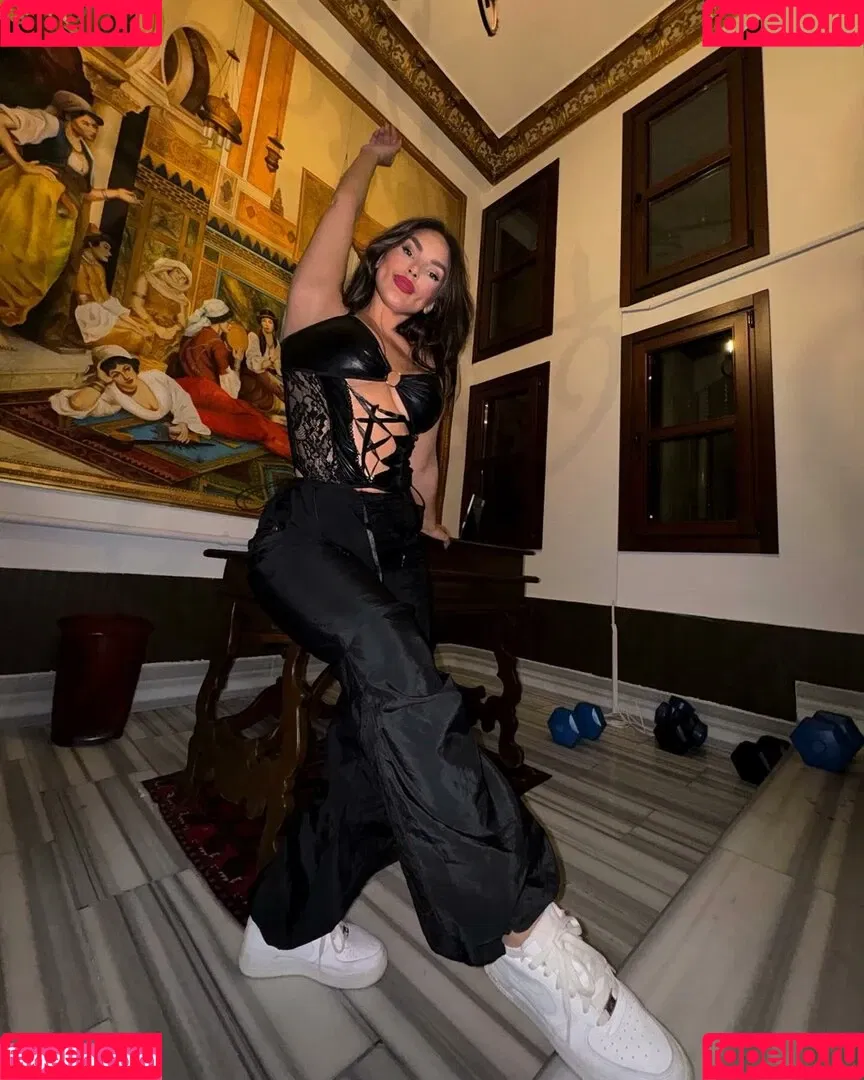 suna Onlyfans Photo Gallery 
