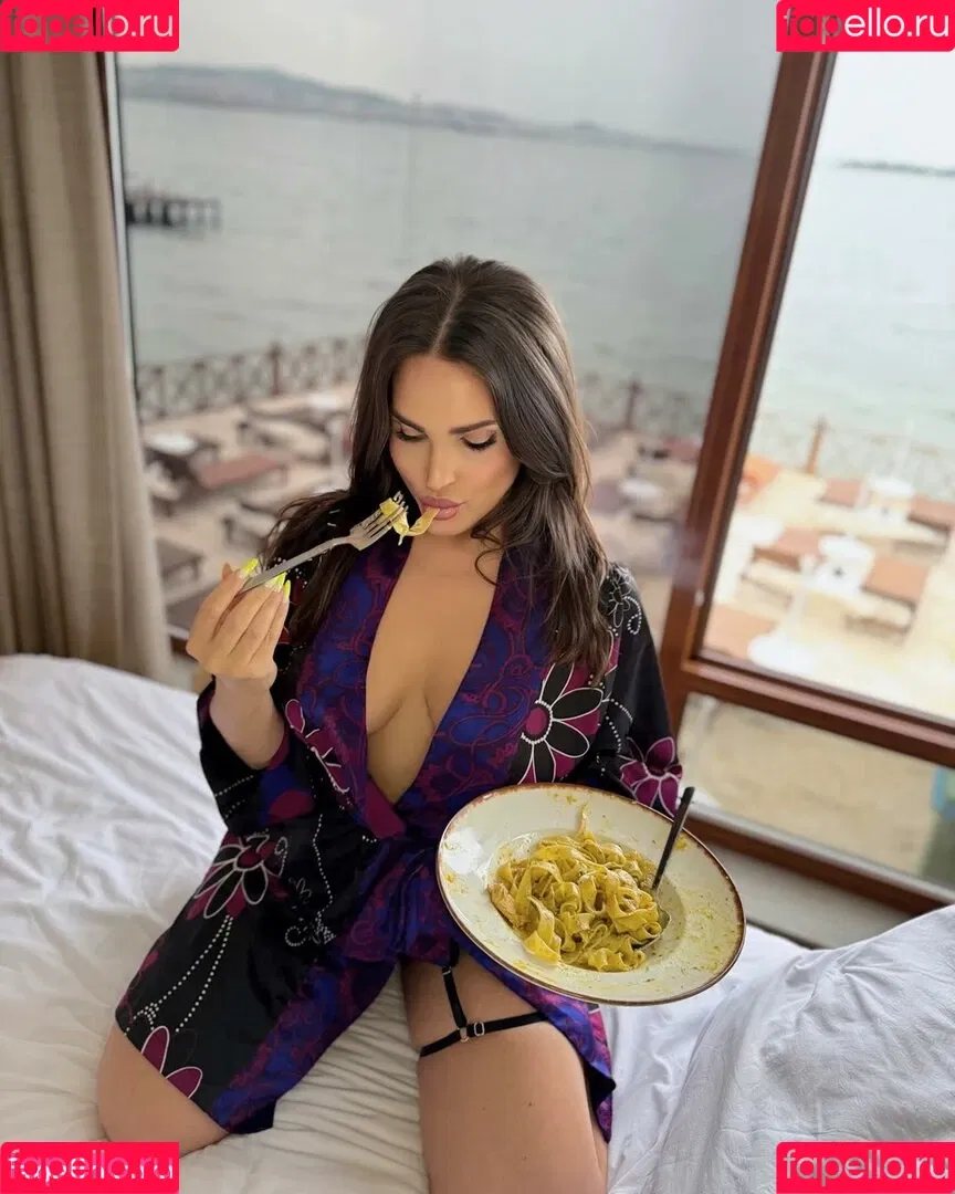 suna Onlyfans Photo Gallery 