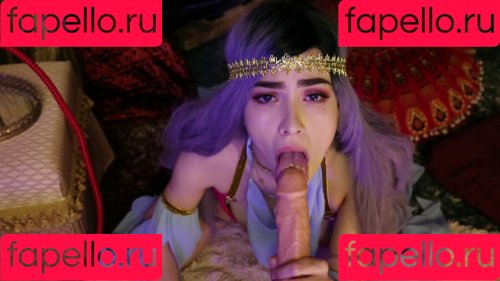 Emily 18 Onlyfans Photo Gallery 