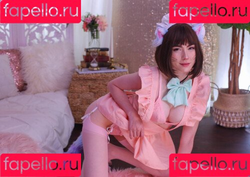 Emily 18 Onlyfans Photo Gallery 