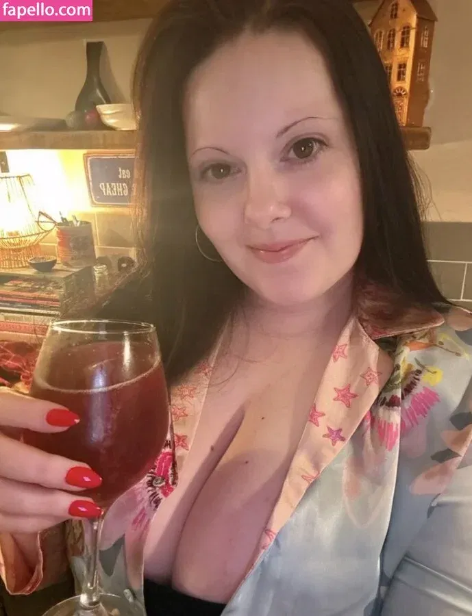 Bobbiegalore Onlyfans Photo Gallery 